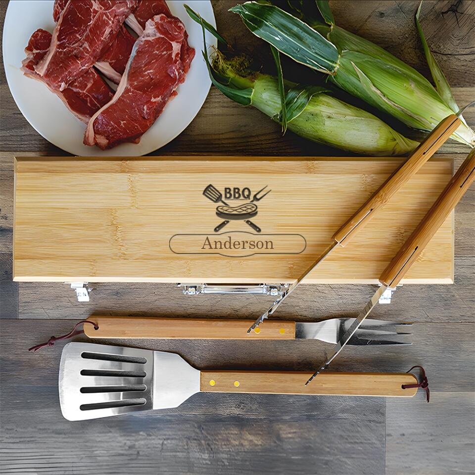 Personalized Grill Set - BBQ Set - Bamboo Case - 6 Designs